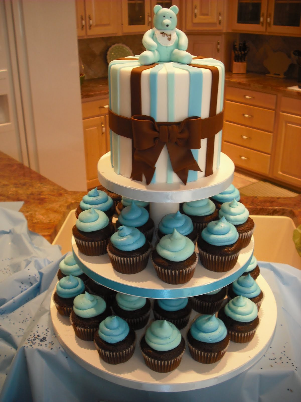 Boy Baby Shower cake and cupcakes Ideas
