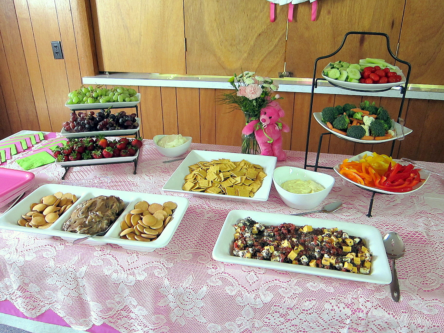 Easy Ideas To Make Finger Foods For Baby Shower Beeshower