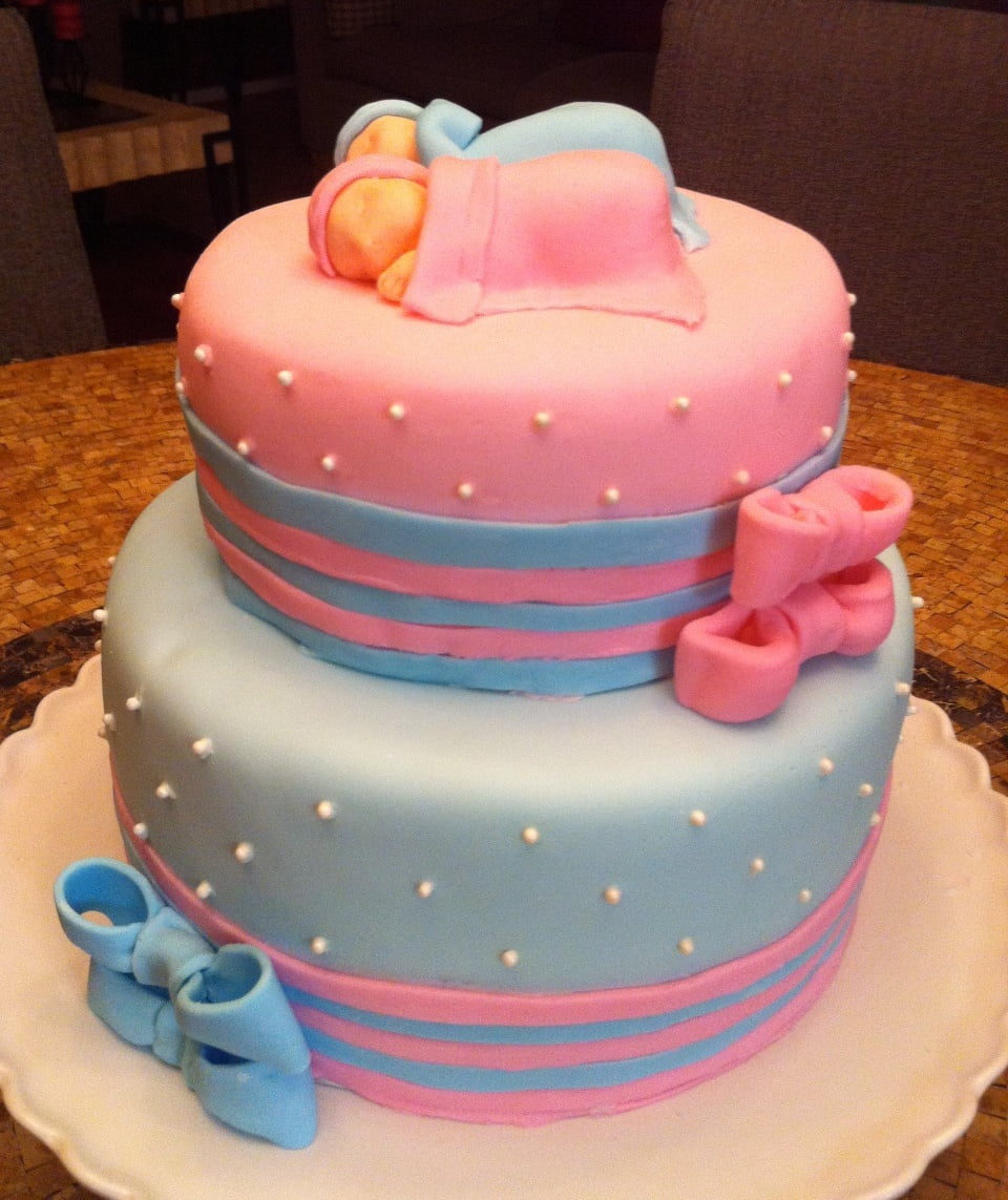 Baby Shower Fondant Cake For Twin