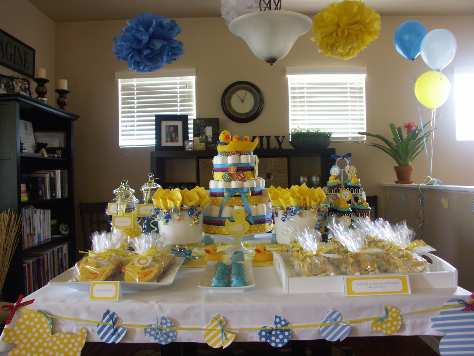 Simple Rubber Ducky Baby Shower Decoration At home