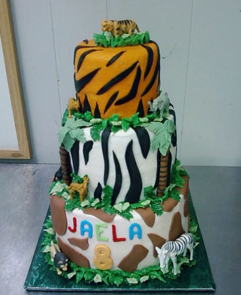 Safari Jungle Baby Shower Cake  Ideas